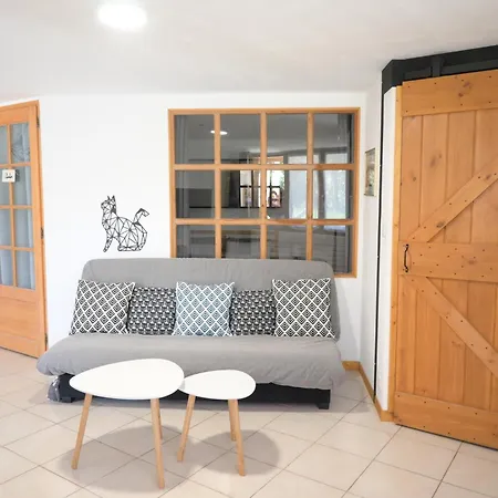 Le Nid Du Noir - La Maison Alveole Apartamento Sciez